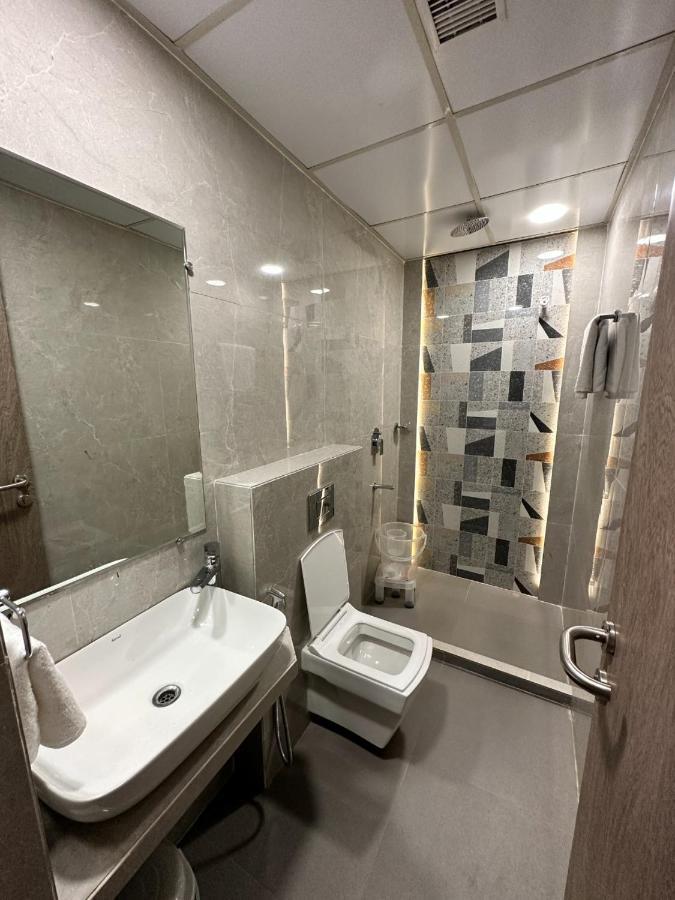 Hotel Pinaka Inn Lucknow Zewnętrze zdjęcie