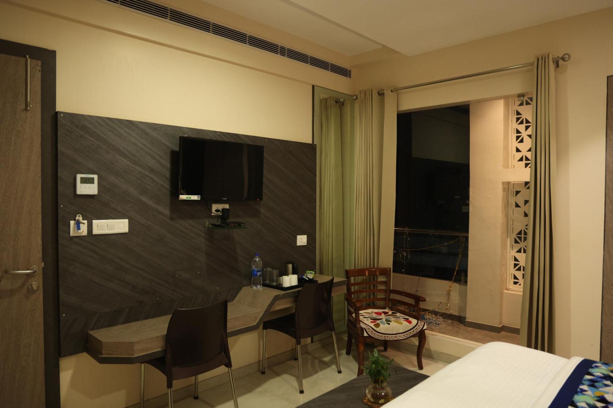 Hotel Pinaka Inn Lucknow Zewnętrze zdjęcie