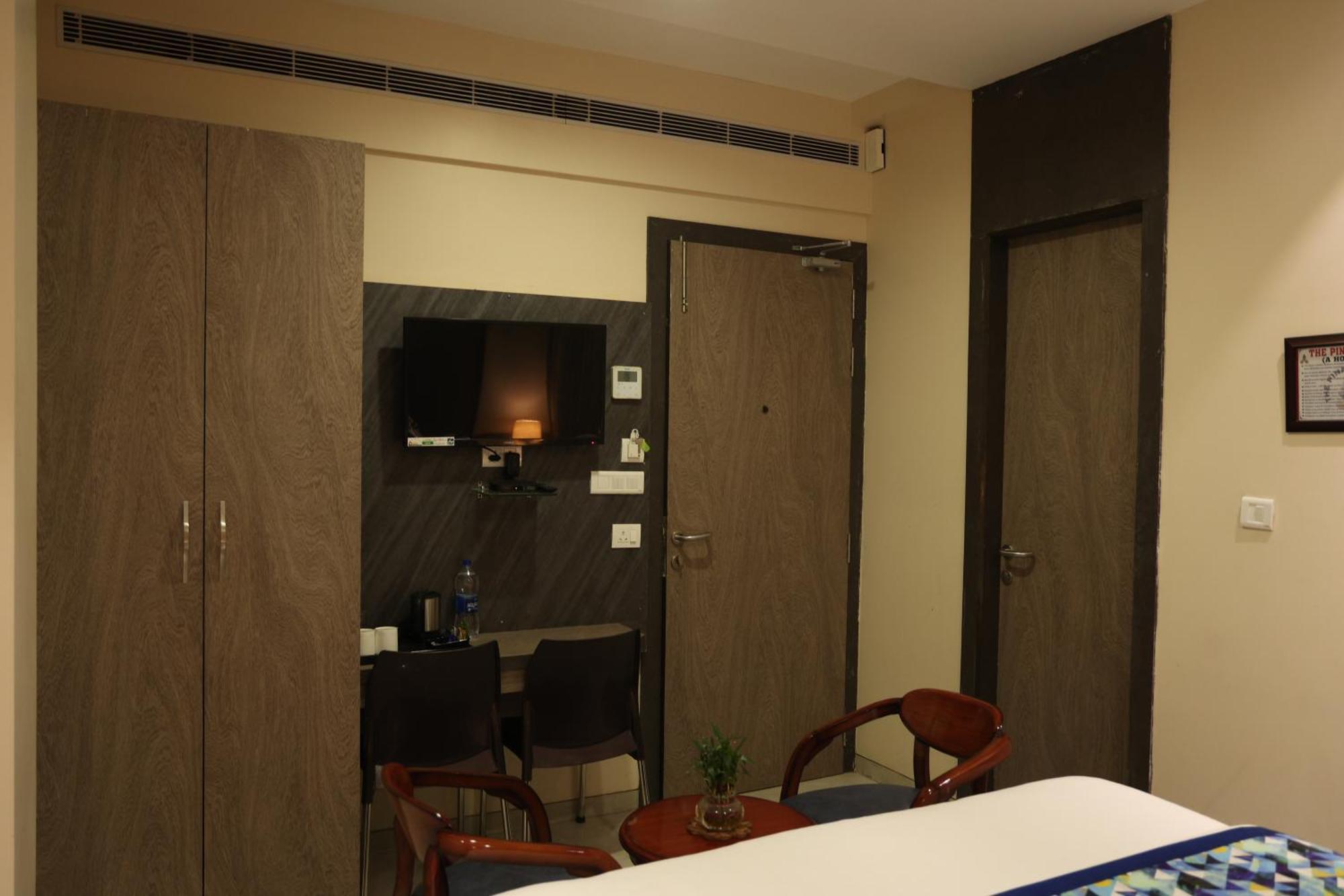 Hotel Pinaka Inn Lucknow Zewnętrze zdjęcie