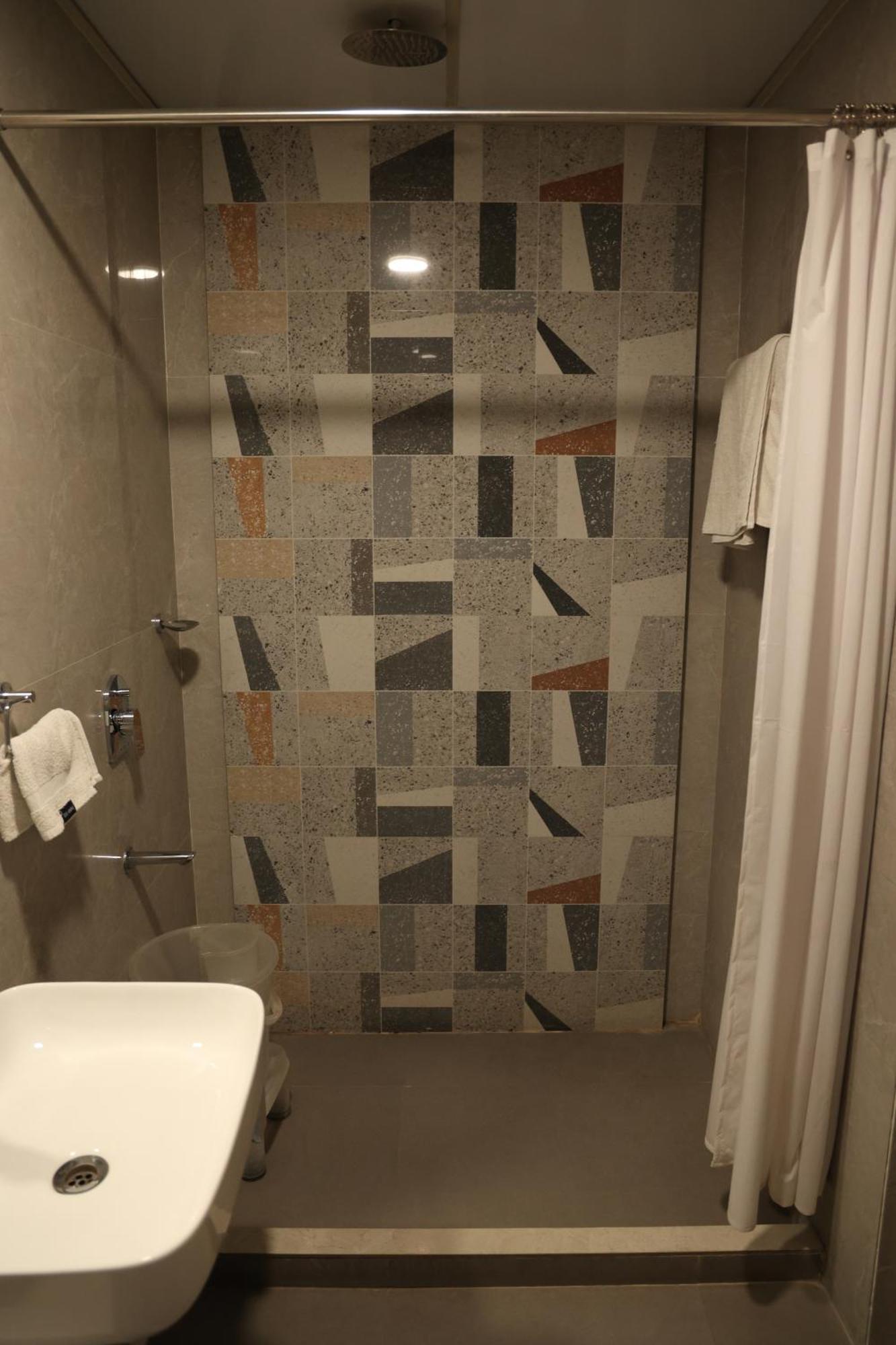 Hotel Pinaka Inn Lucknow Zewnętrze zdjęcie