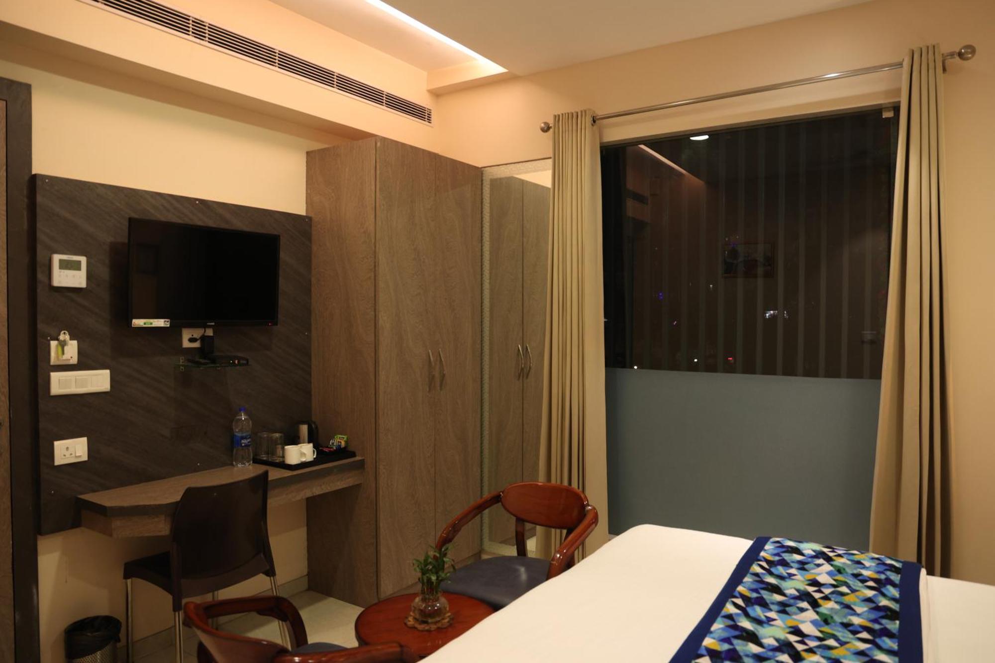 Hotel Pinaka Inn Lucknow Zewnętrze zdjęcie